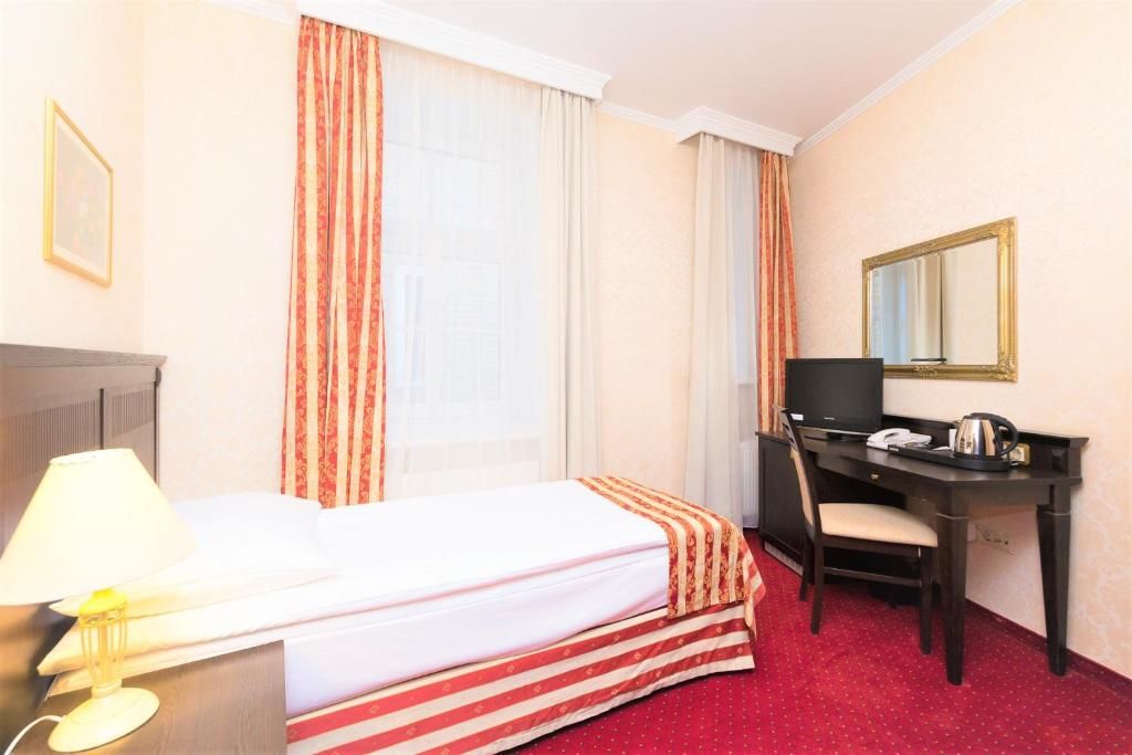 Отель Rixwell Gertrude Hotel Рига-37